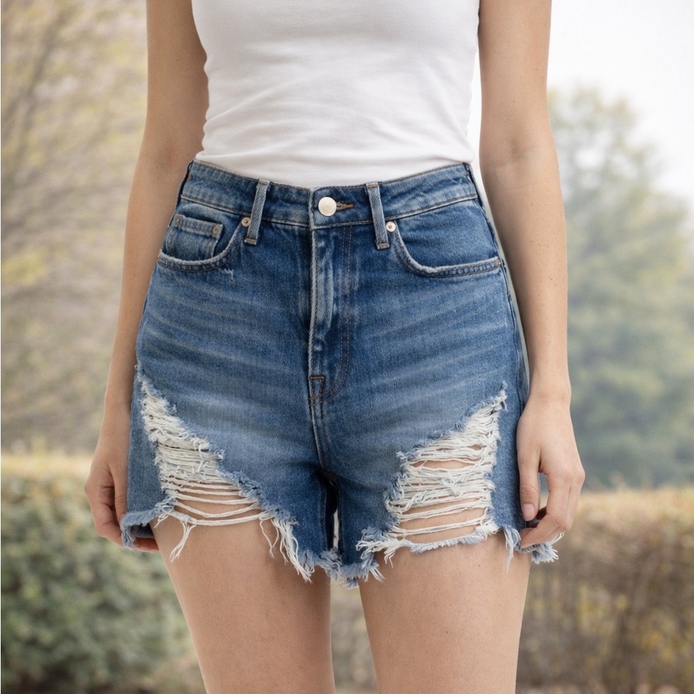 Good American Distressed Blue Denim Jean Shorts
